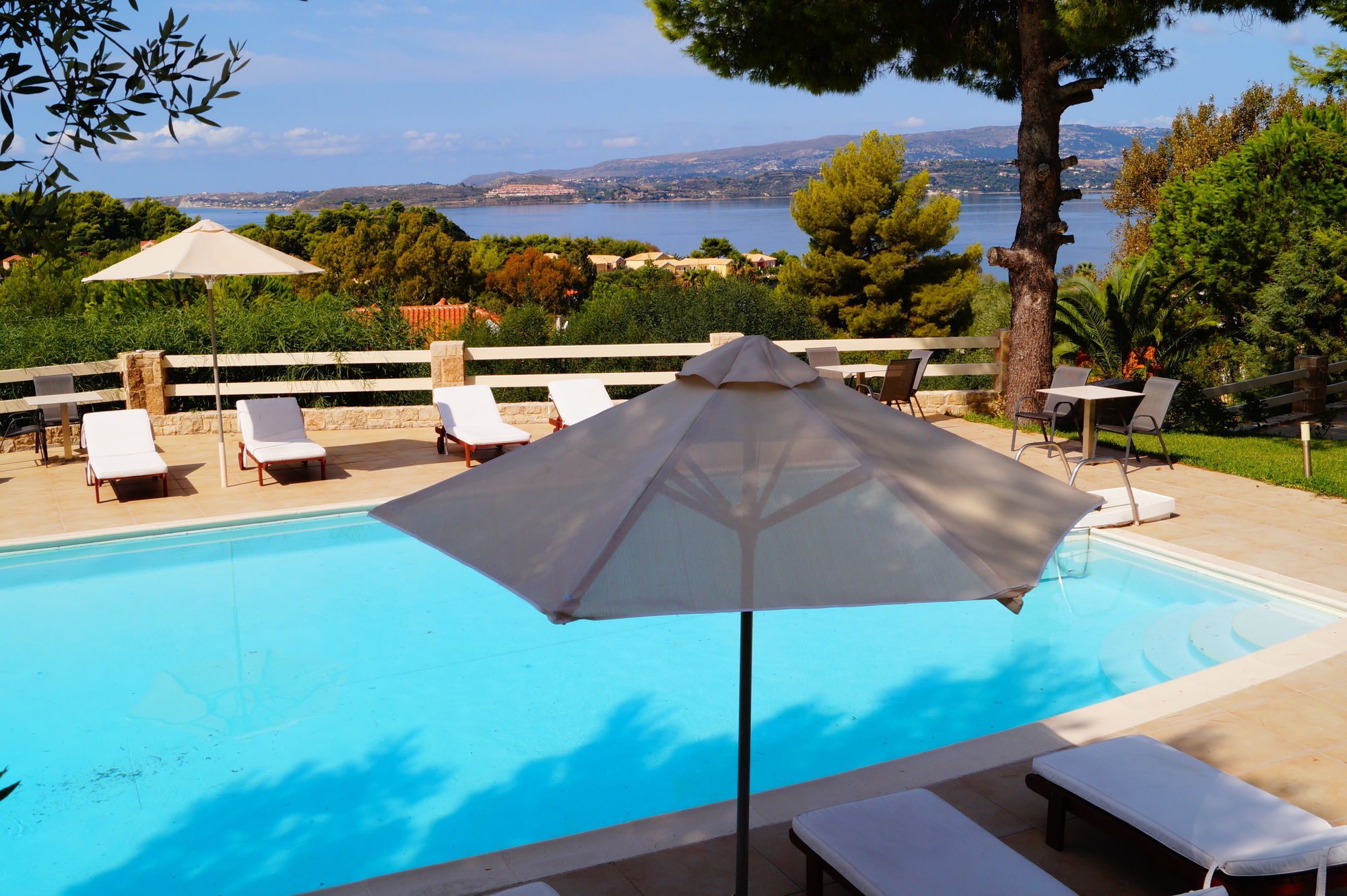Belvista Luxury Apartments Argostoli  Exterior photo